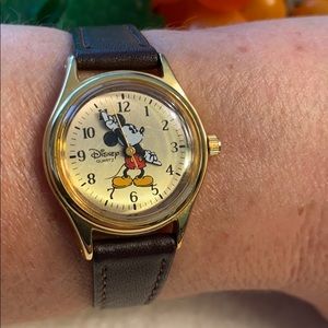 Authentic Disney TimeWorks Mickey Mouse wristwatch